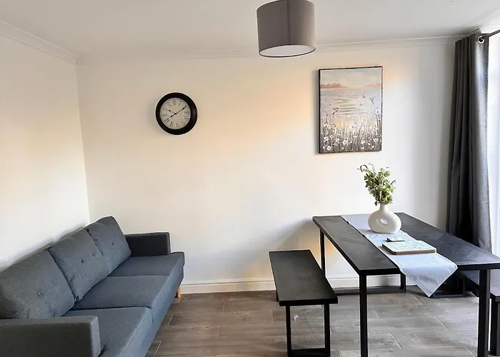 Park Street Accomodation, Room 3