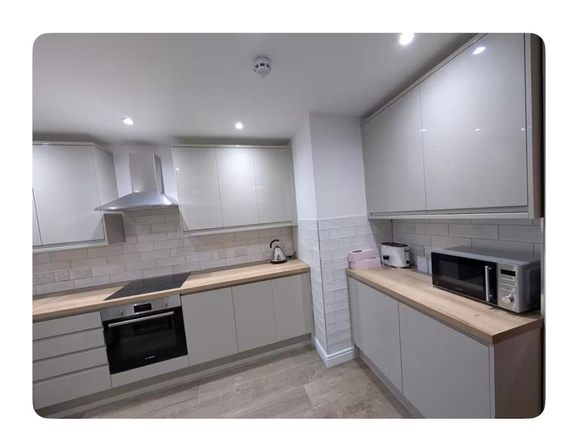 Park Street Accomodation, 3 Guest house *